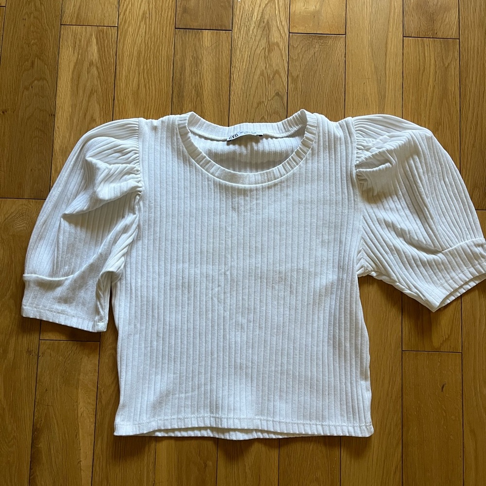Zara White Ribbed Blouse